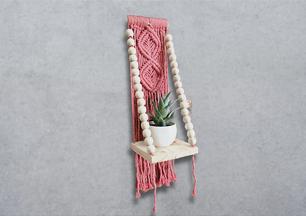 Macramê de Luxo Rosa ( com vaso e planta)