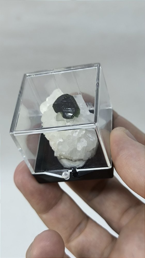 Uvita verde com Magnesita