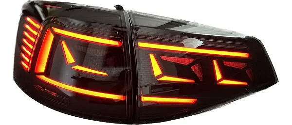 Lanterna Volkswagen Jetta MK6.5 Estilo Passat B8.5 Smoke (2015-2017)