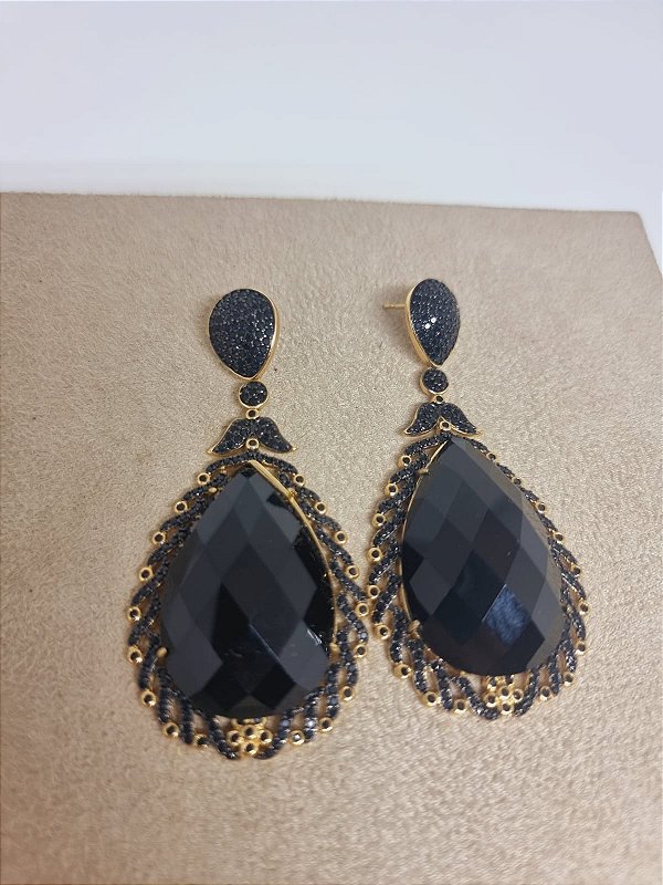 Brinco Onix banho ouro amarelo 18k