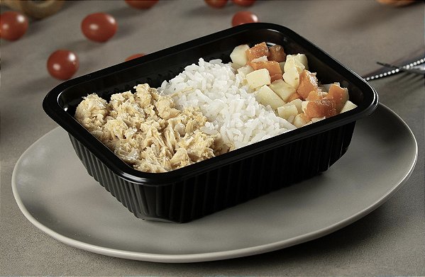 Frango Desfiado com Legumes