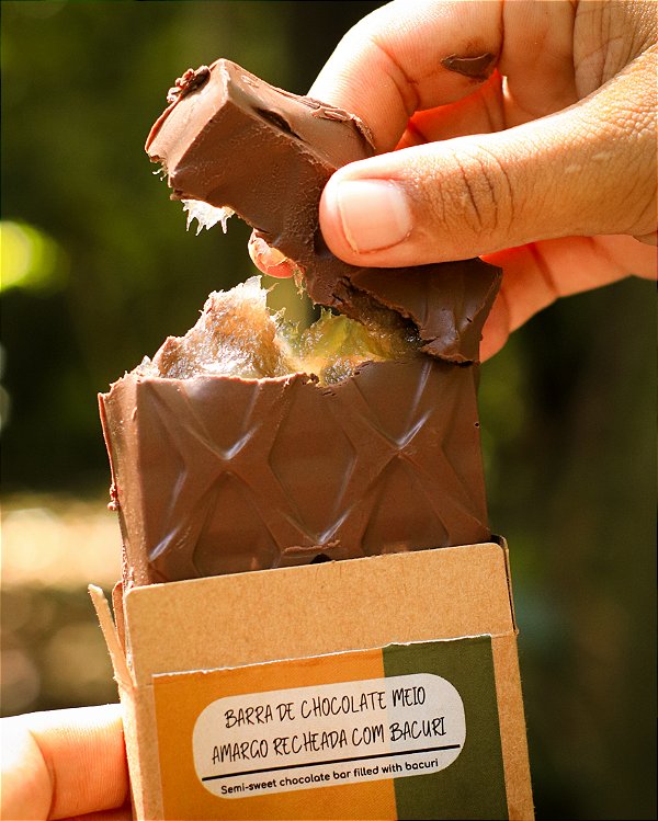 Barra de Chocolate Meio Amargo recheada com Bacuri - 170g