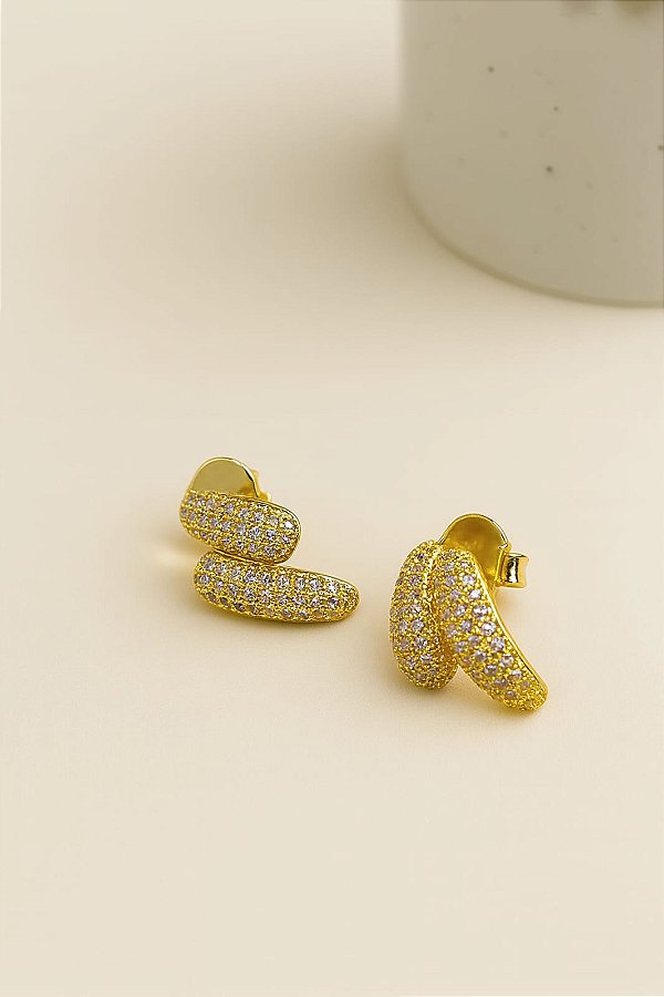 BRINCO FORMA DUPLA CRAVEJADO COM ZIRCÔNIAS