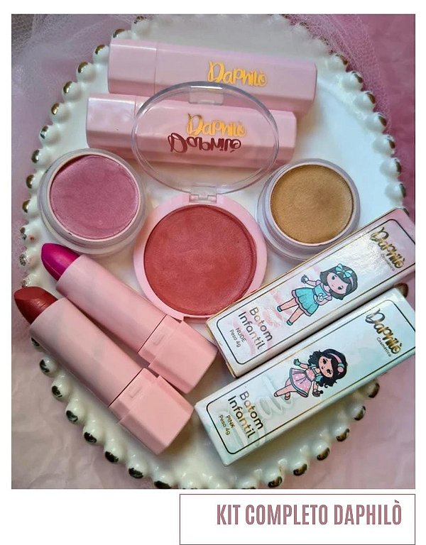 Kit Completo Daphilo (Batom Pink + Batom Nude+ Sombra Rosa Perolada + Sombra Dourada + Blush Coral)
