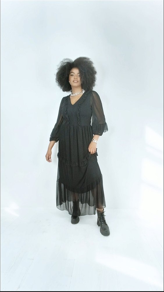 VESTIDO LONGO TULE COM BABADINHOS