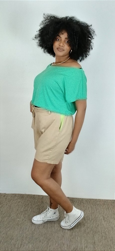 BLUSA AMPLA E MALHA CANELADA