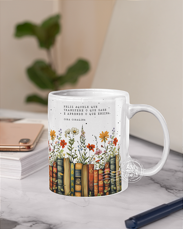 Caneca tradicional professora arte livros