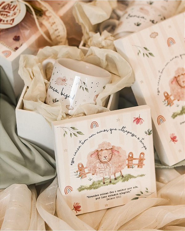 Kit xícara ovelhinhas com caixa de mdf branca personalizada