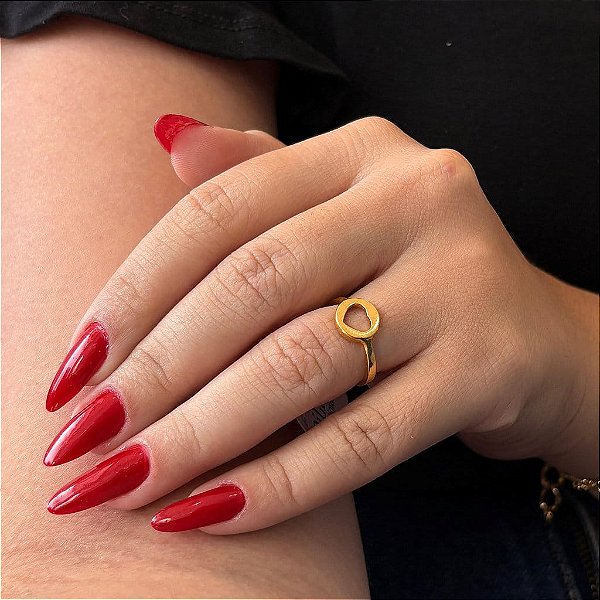 Anel Coração Vazado No Círculo Folheado a Ouro 18K