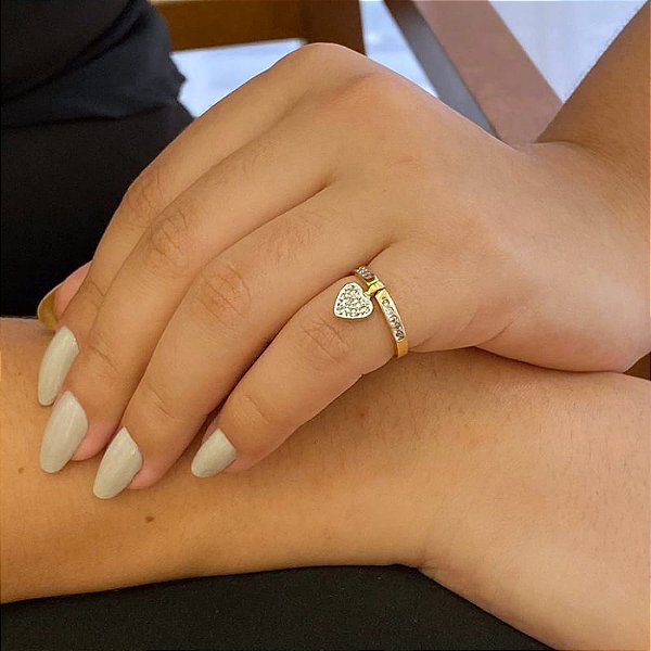 Anel Meia Aliança Pingente Coração Pavê Cravejado Folheado a Ouro 18K