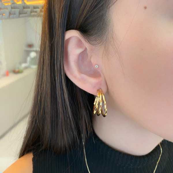 Brinco Argola Aberta 3 Fios Torcidos Folheado a Ouro 18K