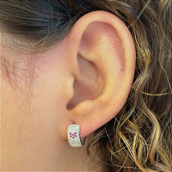 Brinco Argola Cravejada Coração Rosa Folheada a Prata 925