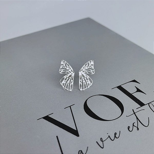 Brinco Borboleta Recortada Folheado a Prata 925