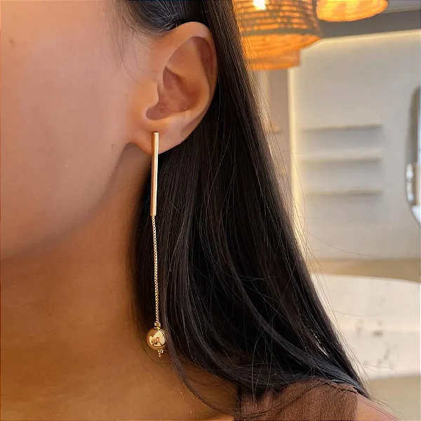 Brinco Palito Pendente Esfera Folheado a ouro 18K