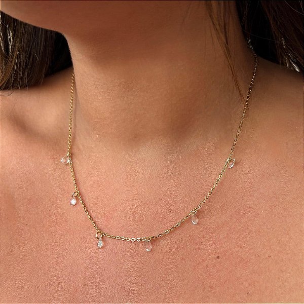 Colar com Gotinhas Cristais Folheado a ouro 18K