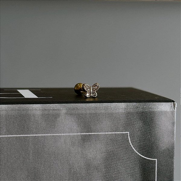 Piercing Borboleta Cravejada Arredondada