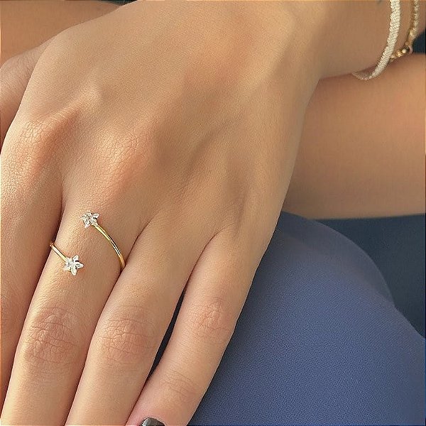 Anel Regulável Duas Estrelas Zircônias Folheado a Ouro 18k