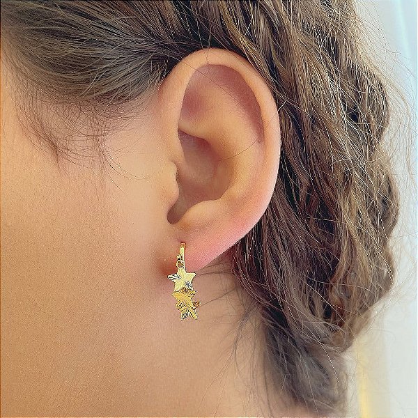 Brinco Argola 3 Pingentes de Estrelas Granitado Folheada a Ouro 18k