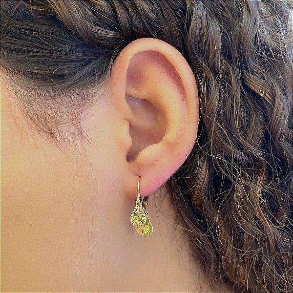 Brinco Argola 3 Pingentes de Gotas Granitadas Folheado a Ouro 18k