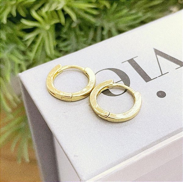 Brinco Argola Fio Liso Reto G Folheado a ouro 18K