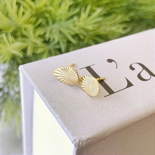 Brinco Gota Trabalhada Folheado a ouro 18K