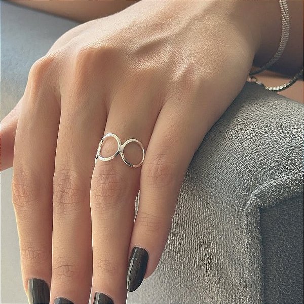 Anel Circulos Vazados Folheado a Prata 925