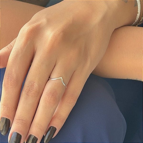 Anel Aro Fio Circunflexo Folheado a Prata 925