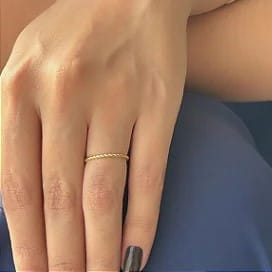 Anel Aliança Aro Torcido Folheado a Ouro 18k