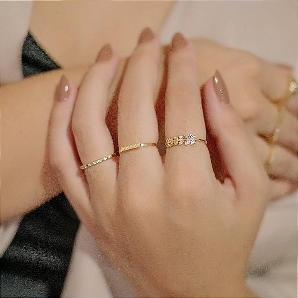 Anel Aparador Zirconia Verde e Cristal Folheado a Ouro 18k