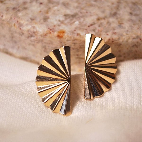 Brinco Leque Orgânico Folheado a Ouro 18k