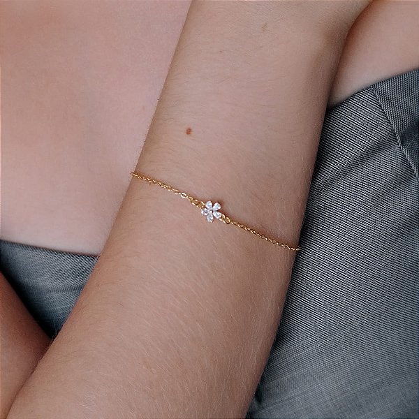 Pulseira Correntinha Pingente Flor Zircônias Folheado a Ouro 18K