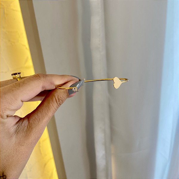 Bracelete Aberto Coração e Zircônia Folheado a Ouro 18K