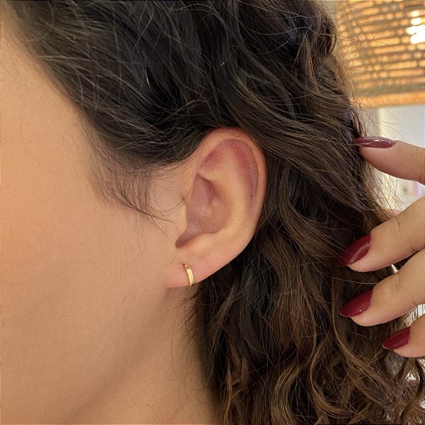 Brinco Argola Fio Liso Reto P Folheado a Ouro 18K