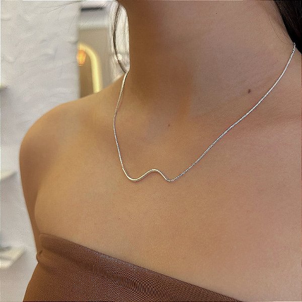Colar Fio Ondulado Folheado a Prata 925