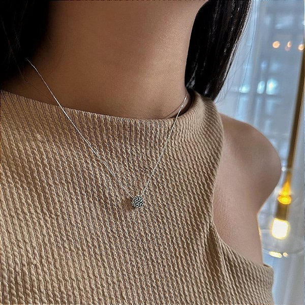 Colar Chuveirinho Verde Cravejado Folheado a Prata 925