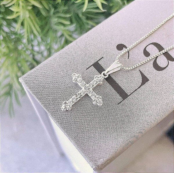 Colar Cruz Cravejada Cristal Folheado a Prata 925