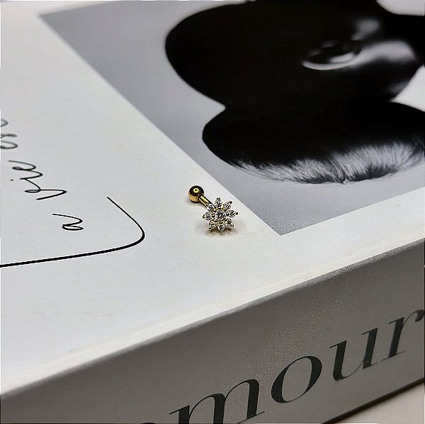 Piercing Bananinha Florzinha 8 pontas Folheado a Ouro 18k