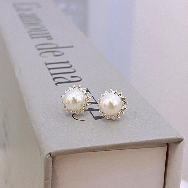 Brinco de Pérola com a Borda Cravejada Folheado a prata 925