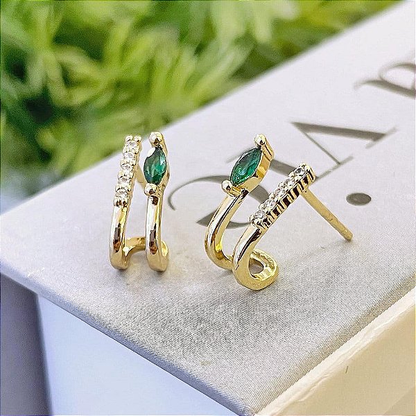 Brinco Earcuff Fio Cravejado e Fio Liso com Gota Verde Folheado a ouro 18K