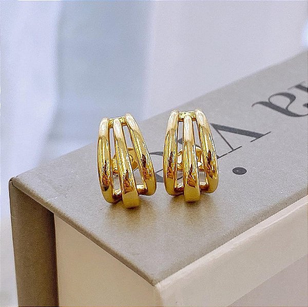 Brinco Earjacket Aberto 3 Fios Lisos Folheado a ouro 18K