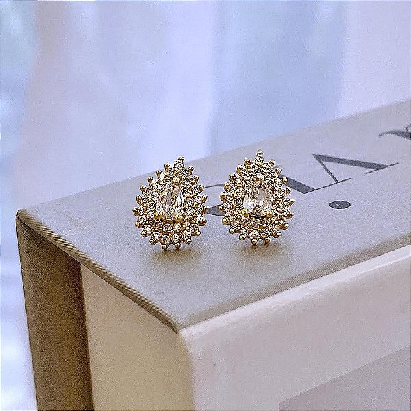 Brinco de Gota Dupla Borda Cravejada e Zirconia Cristal Folheado a ouro 18K