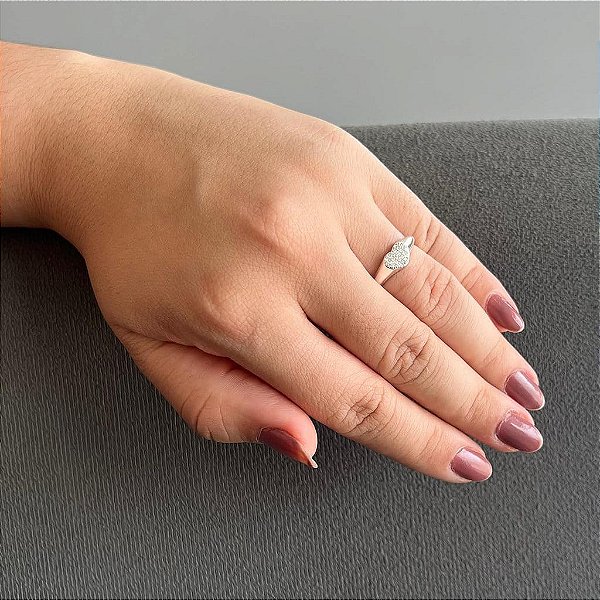 Anel Aro Liso com Coração Pavê Cravejado Cristal Folheado a prata 925
