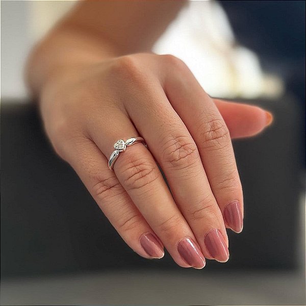 Anel Aro Liso com Coração Cravejado Folheado a prata 925