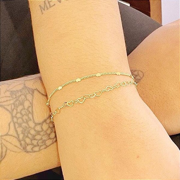 Pulseira Dupla Fio Coração Vazado e Fio Coração Chapinha Folheado a ouro 18K