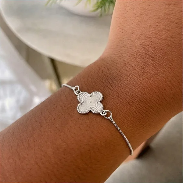Pulseira Trevo Vintage Regulavel Folheado a prata 925