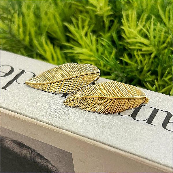 Brinco Folha Alongada Folheado a ouro 18K
