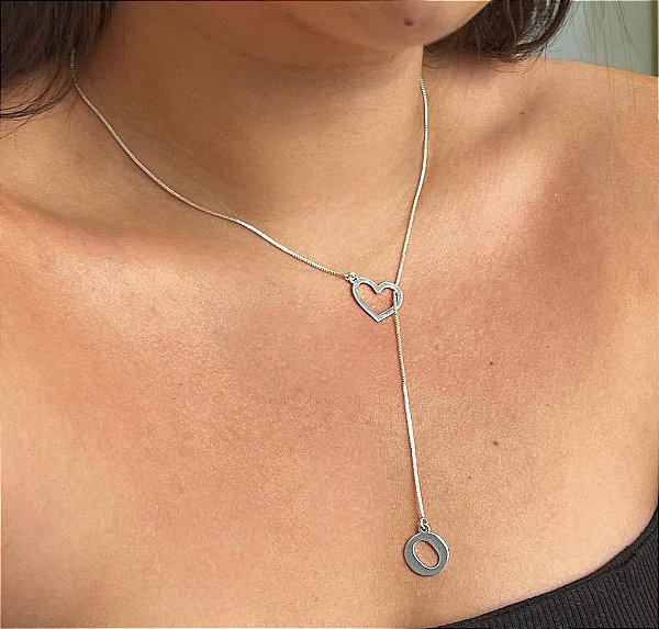 Colar Gravatinha Letra e Coração Folheado a prata 925