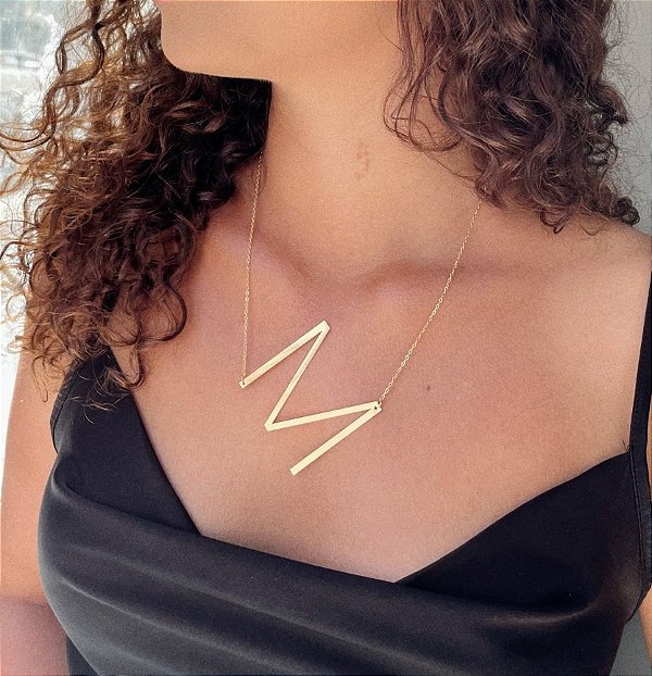 Colar de Letra Mega Folheado a ouro 18K