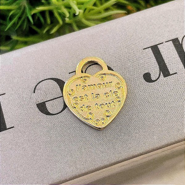 Pingente Coração Detalhado Francês Folheado a ouro 18K