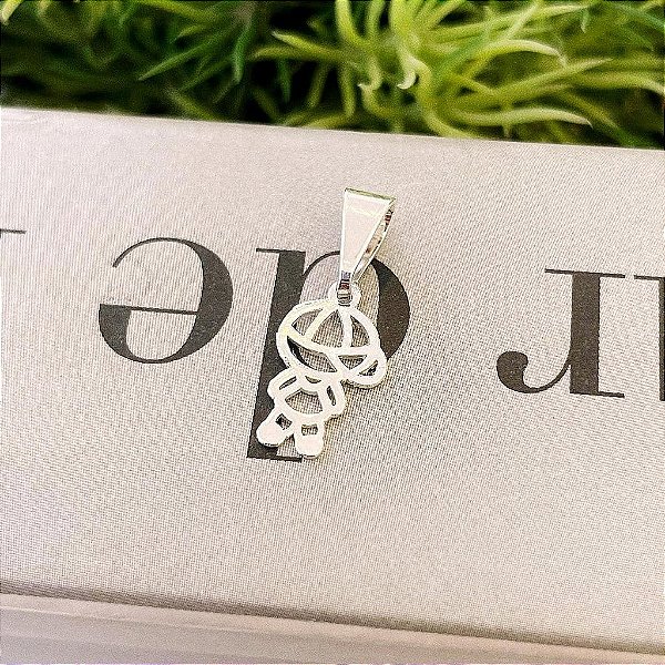 Pingente Menino Vazado Pequeno Liso Folheado a prata 925